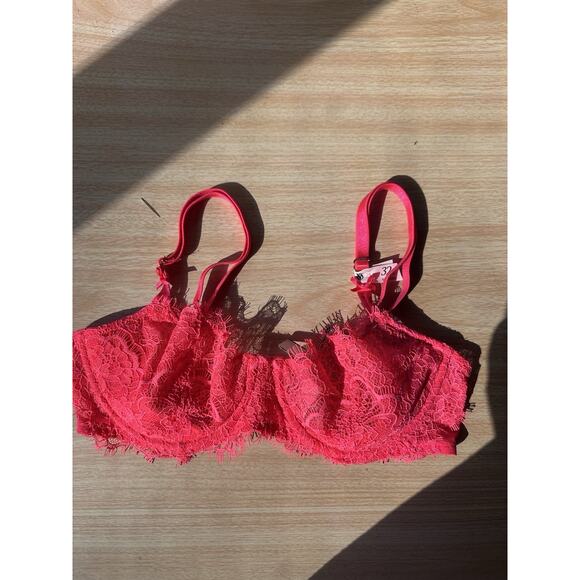 Victoria’s Secret DREAM ANGELS Wicked Unlined Lace Balconette Bra. Sz 32C - Picture 2 of 4